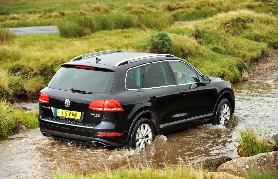  Volkswagen Touareg V6 TDi 2010 года  (UK) (фото 8 из 35)